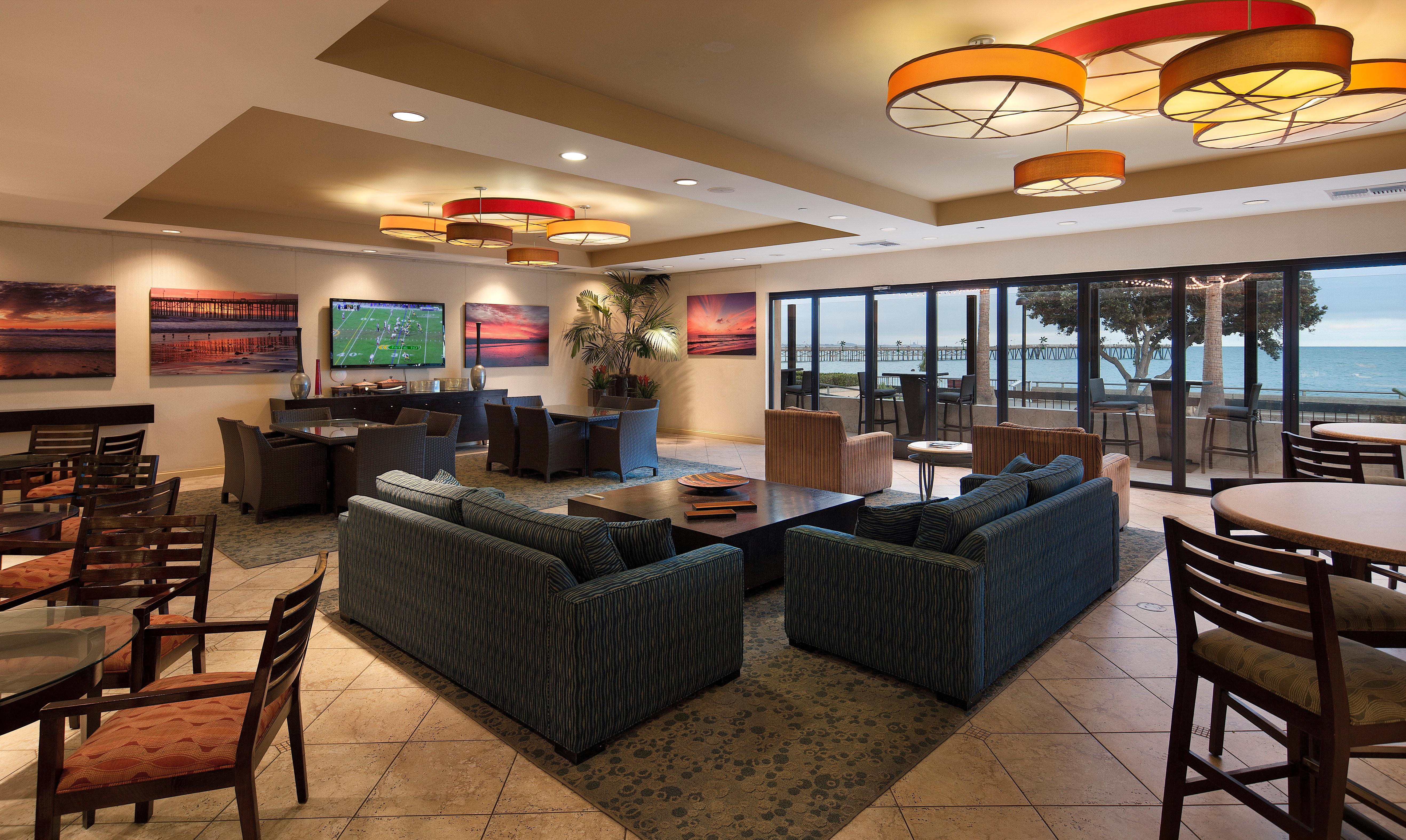 Crowne Plaza Ventura Beach By Ihg Exterior foto