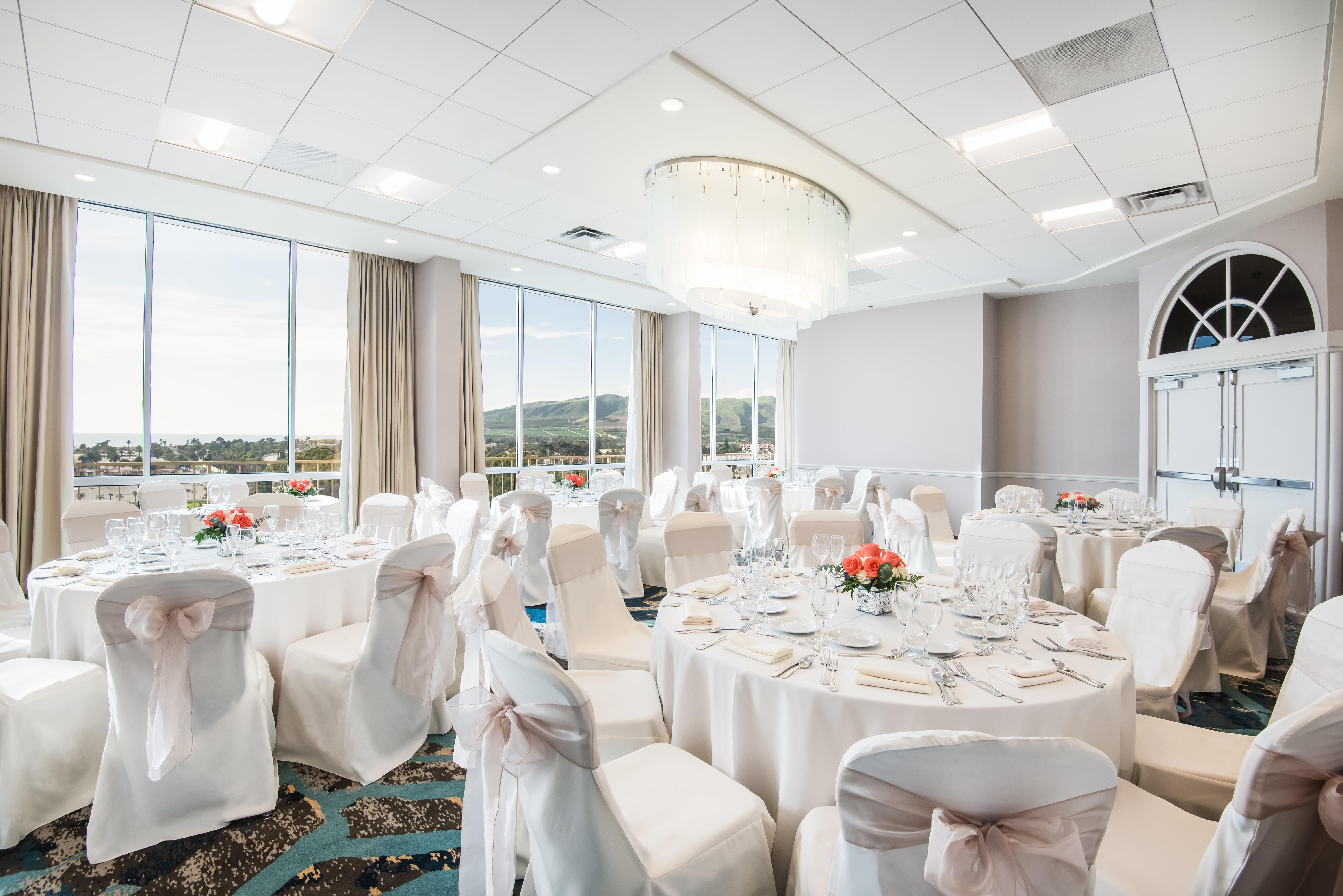 Crowne Plaza Ventura Beach By Ihg Exterior foto