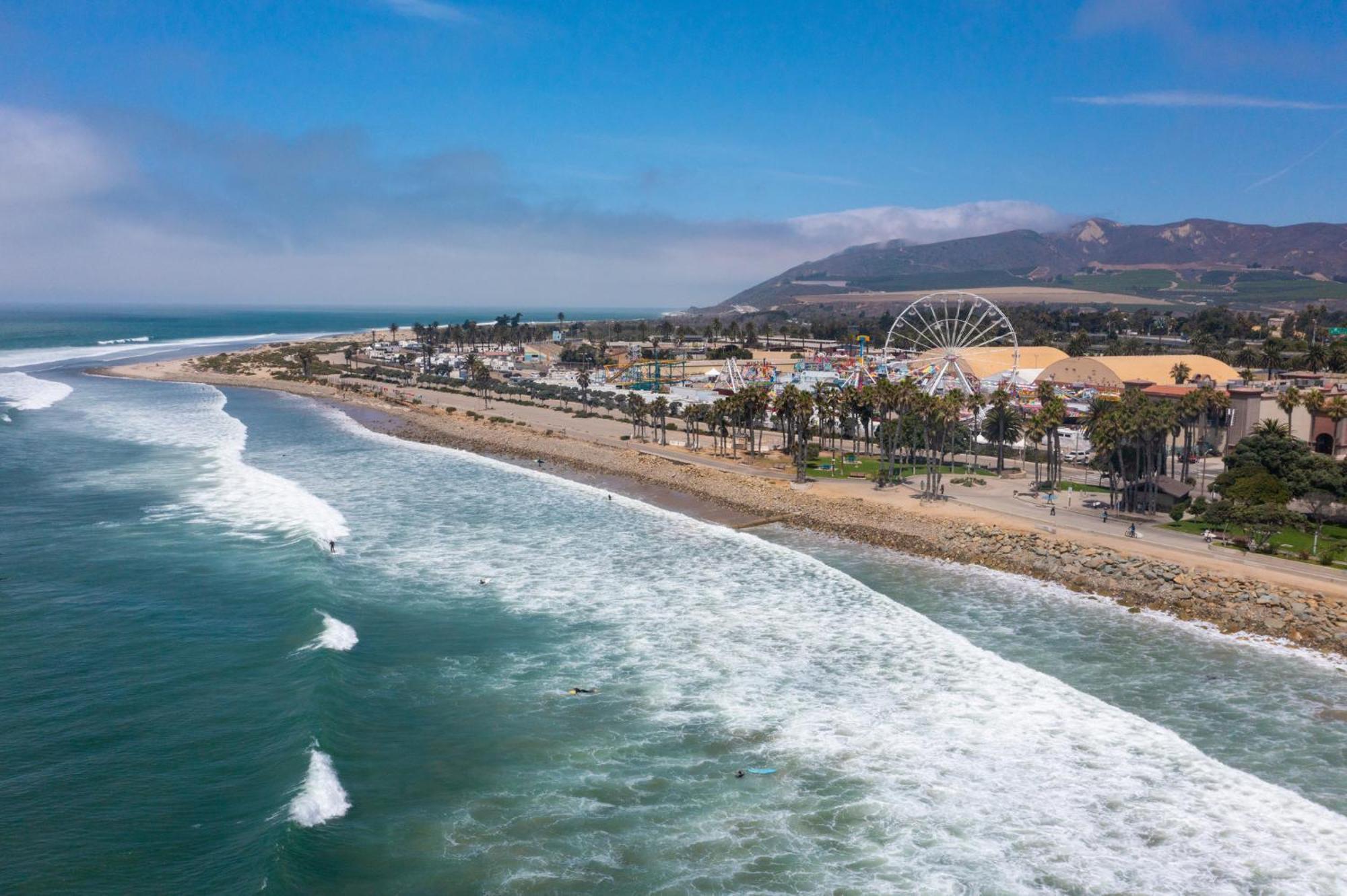 Crowne Plaza Ventura Beach By Ihg Exterior foto