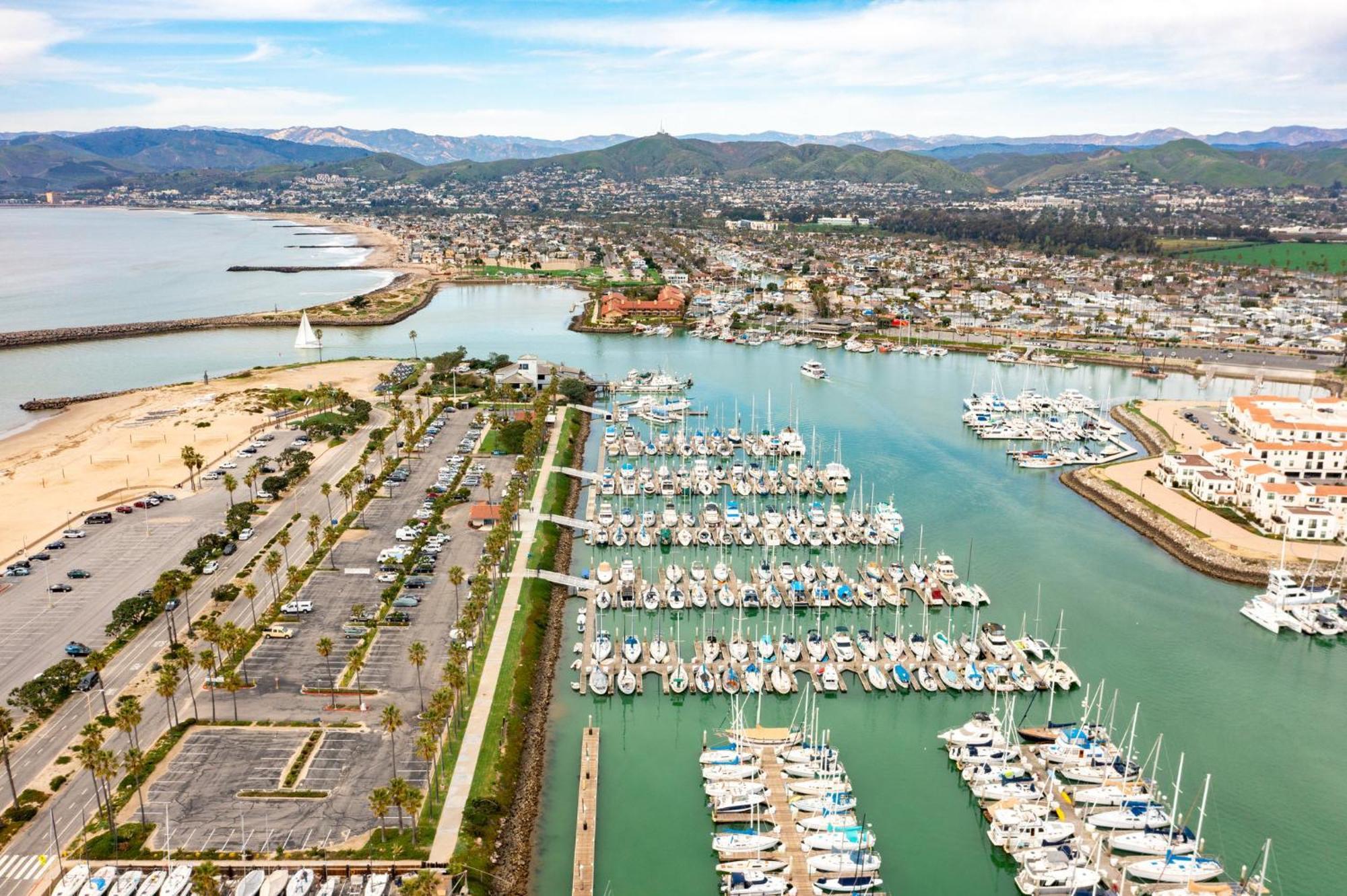 Crowne Plaza Ventura Beach By Ihg Exterior foto